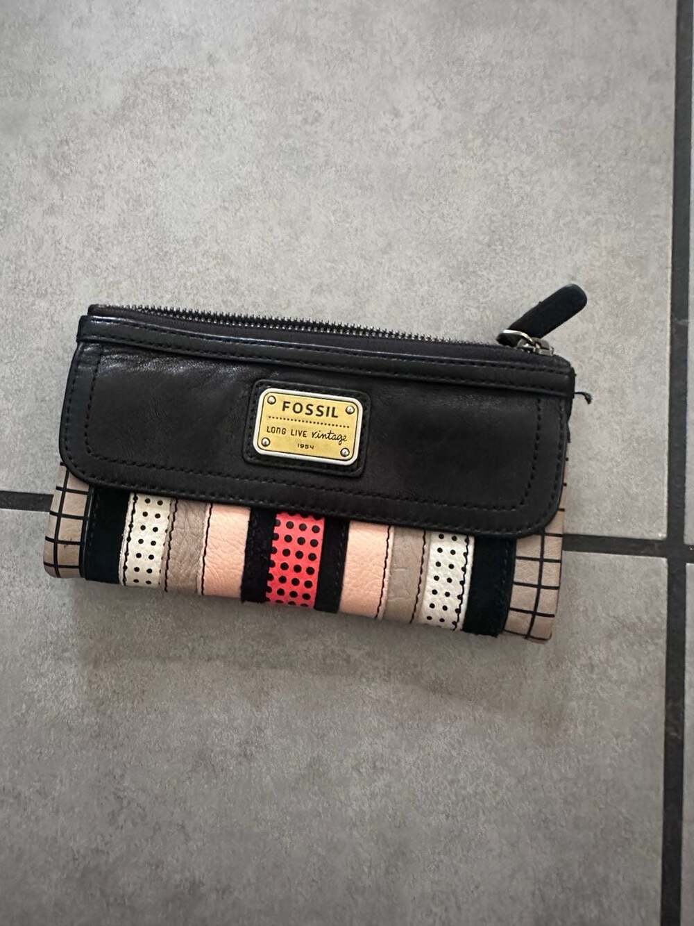 Fossil Long Live Vintage 1954 Multicolor Patchwork Leather Clutch Wallet